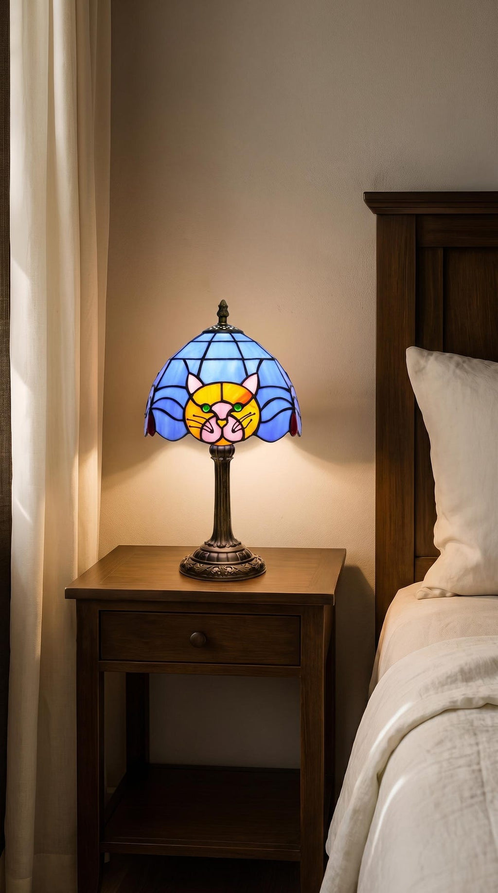 Tiffany Cat Table Lamp
