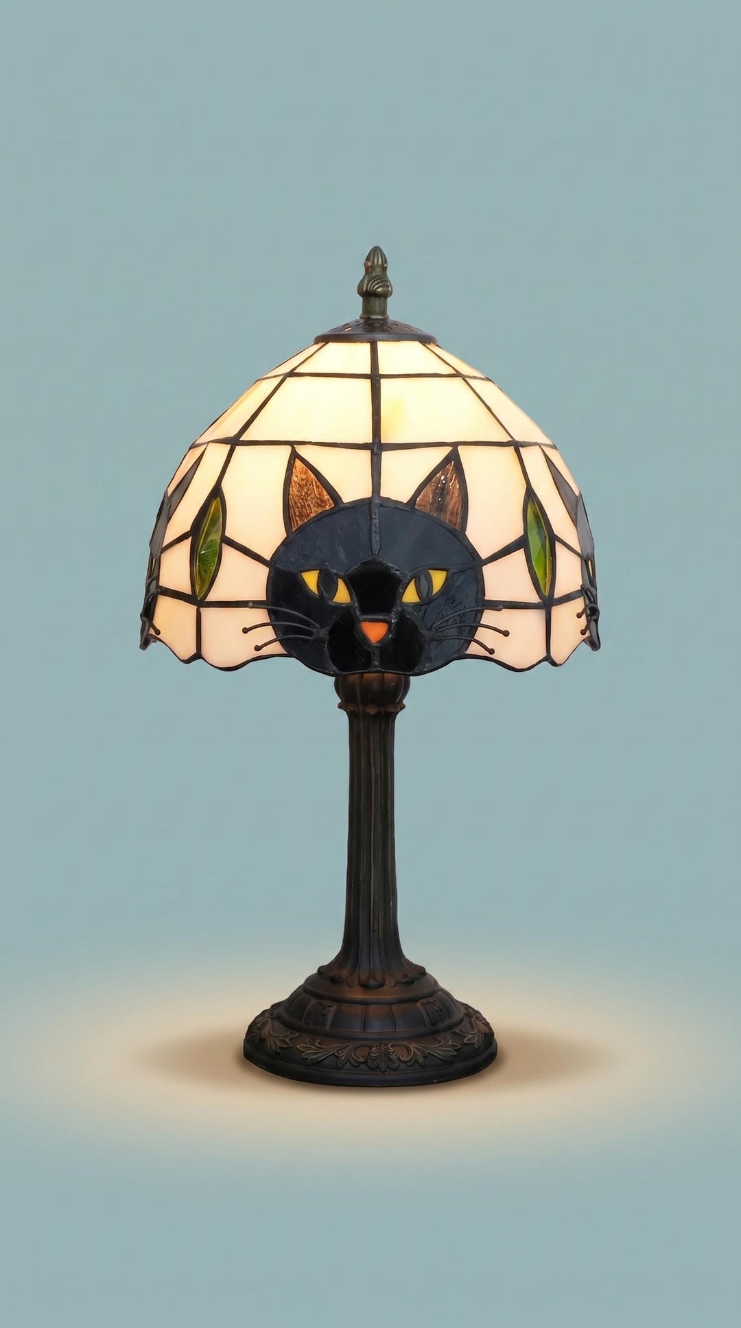 Tiffany Cat Table Lamp